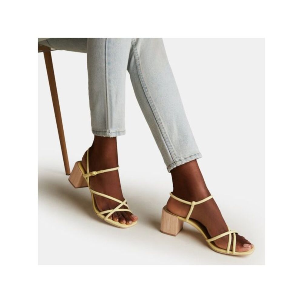 DOLCE VITA Womens Yellow Adjustable Zayla Square Toe Block Heel Sandals 9